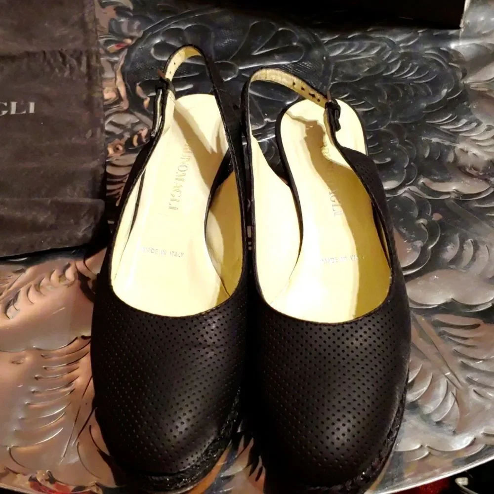 Bruno Magli black color